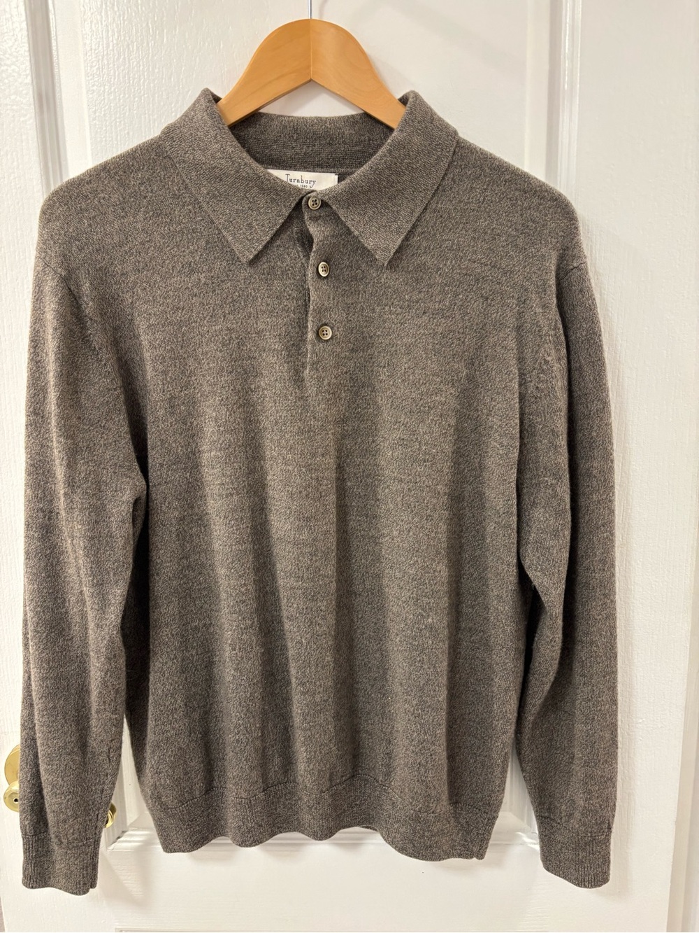Turnbury Merino Wool  V-Neck Polo Sweater Soft Extra Fine Taupe Collared